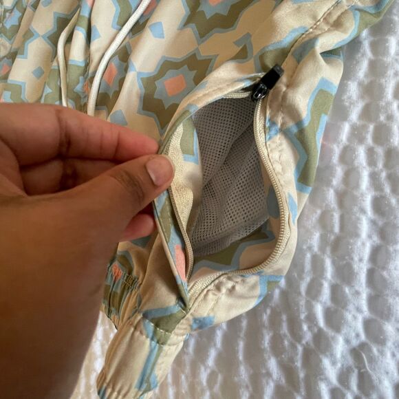 COVE Australia Men's Swimwear Surf trunks Beach Shorts Size L - Picture 7 of 8